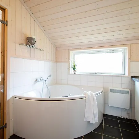 Schicke Huette Fuer 8 Personen Mit Sauna Lejlighed